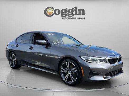 Certified 2022 BMW 330i Sedan w/ Driving Assistance Package image 7