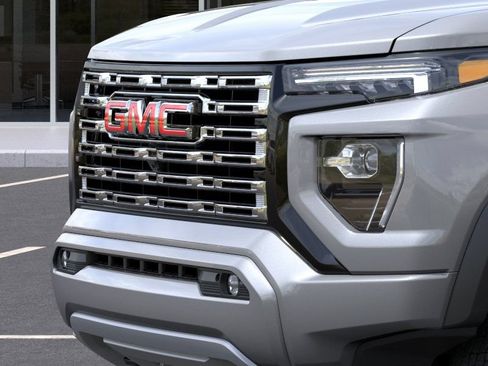 New 2026 GMC Canyon Denali AWD/4WD image 13