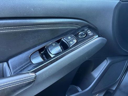 Used 2022 Nissan Altima 2.5 SL FWD image 14