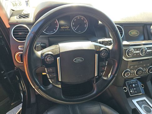 Used 2016 Land Rover LR4 HSE image 11