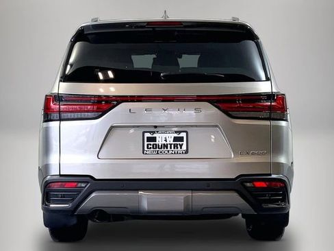 Certified 2024 Lexus LX 600 4WD w/ Appearance Package image 4