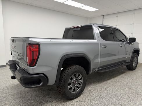 Used 2025 GMC Sierra 1500 AT4X image 12