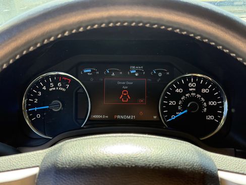 Used 2017 Ford F150 Lariat image 18