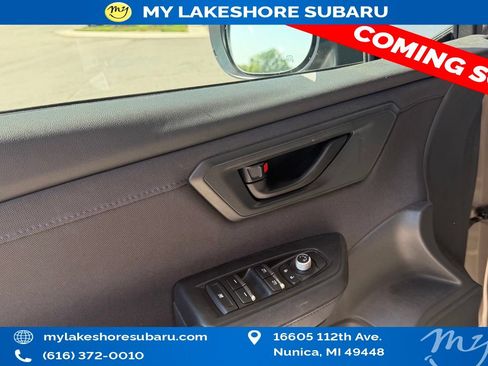 Used 2025 Subaru Forester Premium AWD/4WD image 19