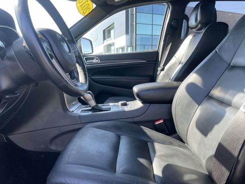 Used 2018 Jeep Grand Cherokee Limited AWD/4WD image 25