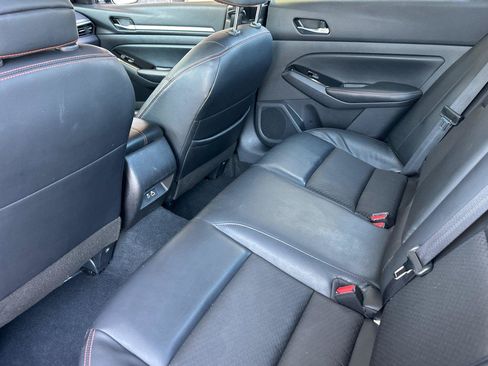 Certified 2024 Nissan Altima 2.5 SR FWD image 12