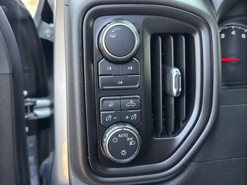 Used 2024 Chevrolet Silverado 2500 Custom w/ Custom Value Package image 26