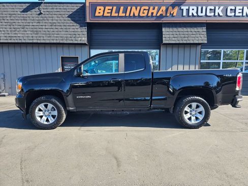 Used 2017 GMC Canyon SLE w/ SLE Convenience Package AWD/4WD image 2