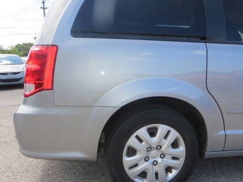 Used 2016 Dodge Grand Caravan SE w/ Quick Order Package 29E SE FWD image 35