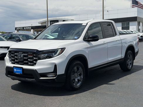 Certified 2025 Honda Ridgeline TrailSport image 4