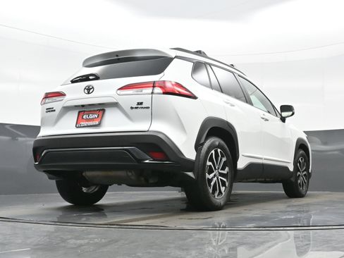 Used 2025 Toyota Corolla Cross AWD Hybrid w/ Moonroof Package image 31