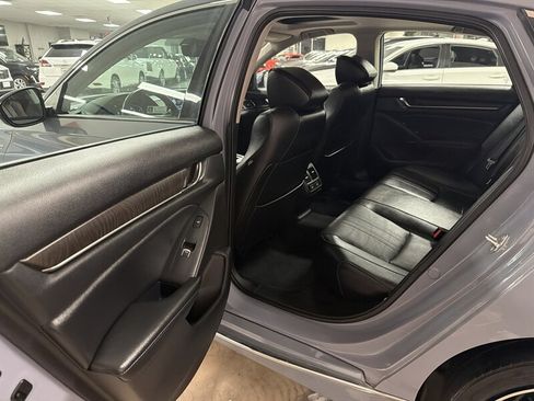 Used 2021 Honda Accord Touring image 26