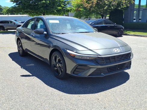 New 2026 Hyundai Elantra Sport FWD image 3