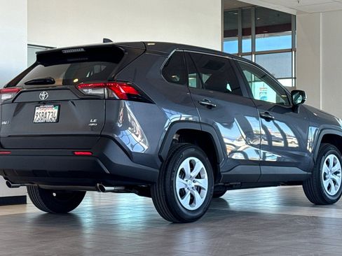 Certified 2025 Toyota RAV4 LE AWD/4WD image 4