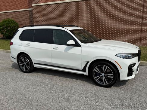 Used 2021 BMW X7 M50i AWD/4WD image 18