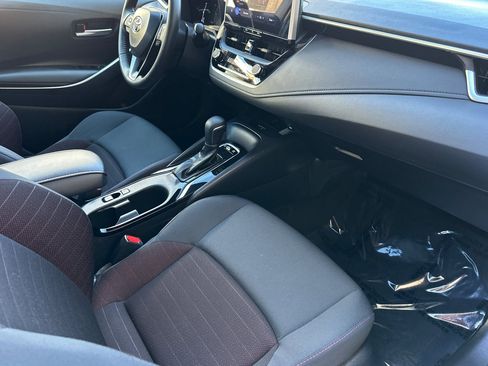 Used 2025 Toyota Corolla SE image 19