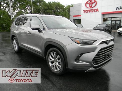 Used 2025 Toyota Grand Highlander AWD Hybrid image 1