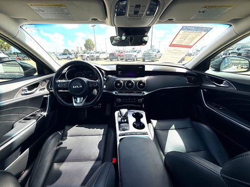 Used 2022 Kia Stinger GT2 AWD/4WD image 18