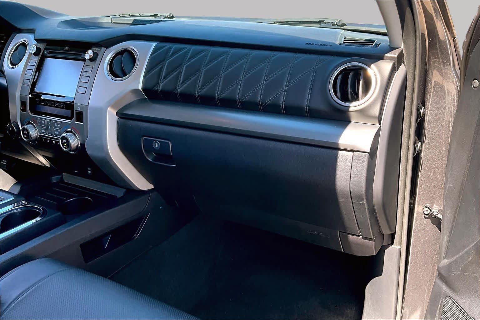 Used 2019 Toyota Tundra Platinum AWD/4WD image 19