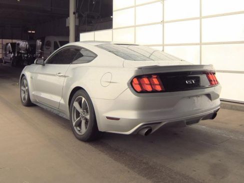 Used 2015 Ford Mustang GT RWD image 8