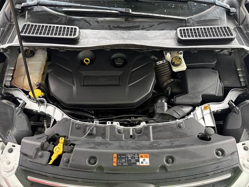 Used 2015 Ford Escape SE FWD image 12