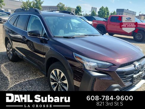 Used 2025 Subaru Outback Limited w/ Tech Package 3 AWD/4WD image 1
