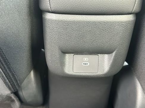 New 2025 Nissan Versa SV w/ Trunk Package image 25