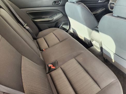 Used 2024 Nissan Altima 2.5 SV FWD image 34