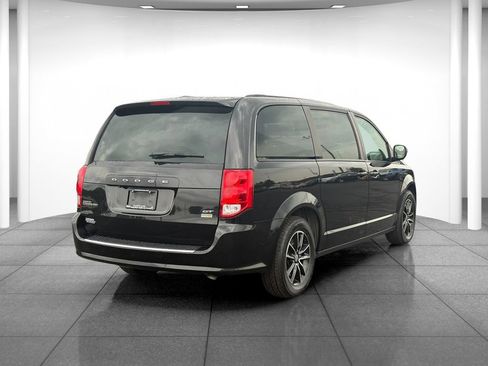 Used 2018 Dodge Grand Caravan GT FWD image 7