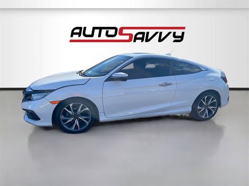 Used 2020 Honda Civic Touring image 3