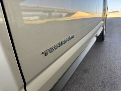 Used 2014 GMC Terrain SLE image 8