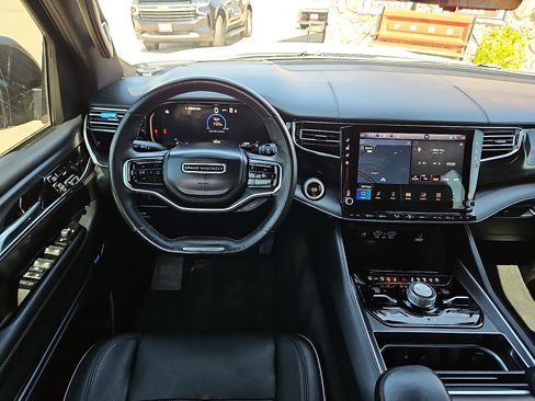 Used 2024 Jeep Grand Wagoneer L Series II w/ Quick Order Packagew 28T AWD/4WD image 8