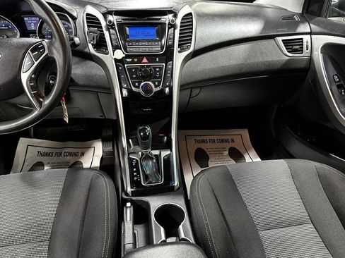 Used 2014 Hyundai Elantra GT FWD image 22