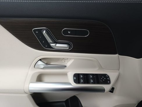 Certified 2026 Mercedes-Benz GLA 250 4MATIC image 6