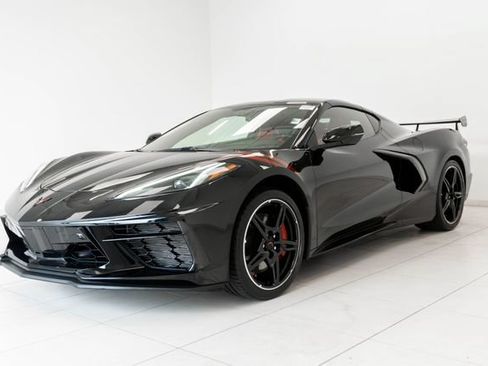 Used 2021 Chevrolet Corvette Stingray Preferred Cpe w/ Z51 Performance Package RWD image 33