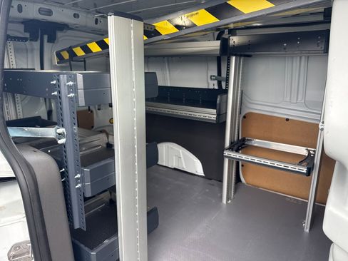 Used 2023 Ford Transit Connect XL image 10