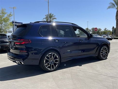 New 2026 BMW X7 M60i image 6