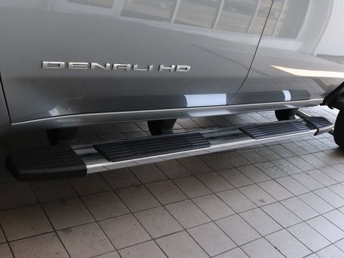 New 2025 GMC Sierra 2500 Denali w/ Denali Reserve Package image 8