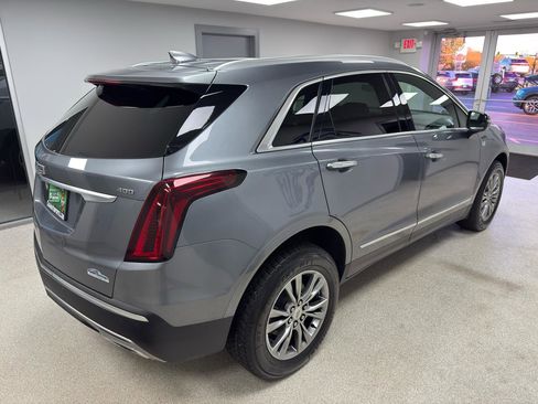 Used 2021 Cadillac XT5 Premium Luxury AWD/4WD image 3