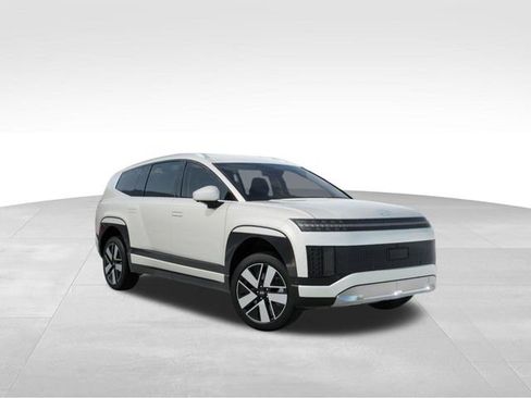 New 2026 Hyundai Ioniq 9 SEL image 2