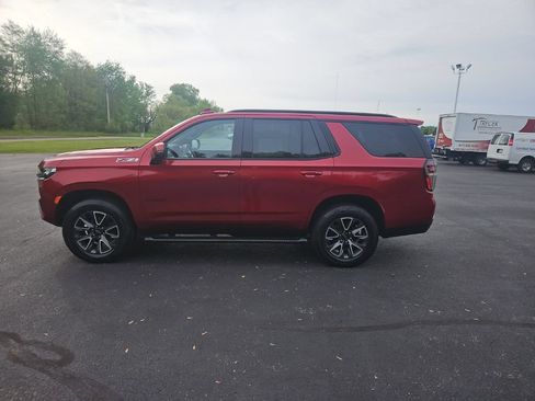Used 2021 Chevrolet Tahoe Z71 w/ Luxury Package AWD/4WD image 4