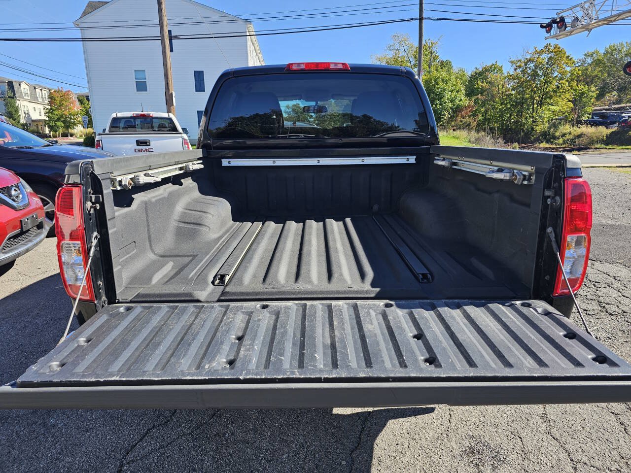 Used 2012 Nissan Frontier SV w/ SV Premium Utility Pkg AWD/4WD image 7