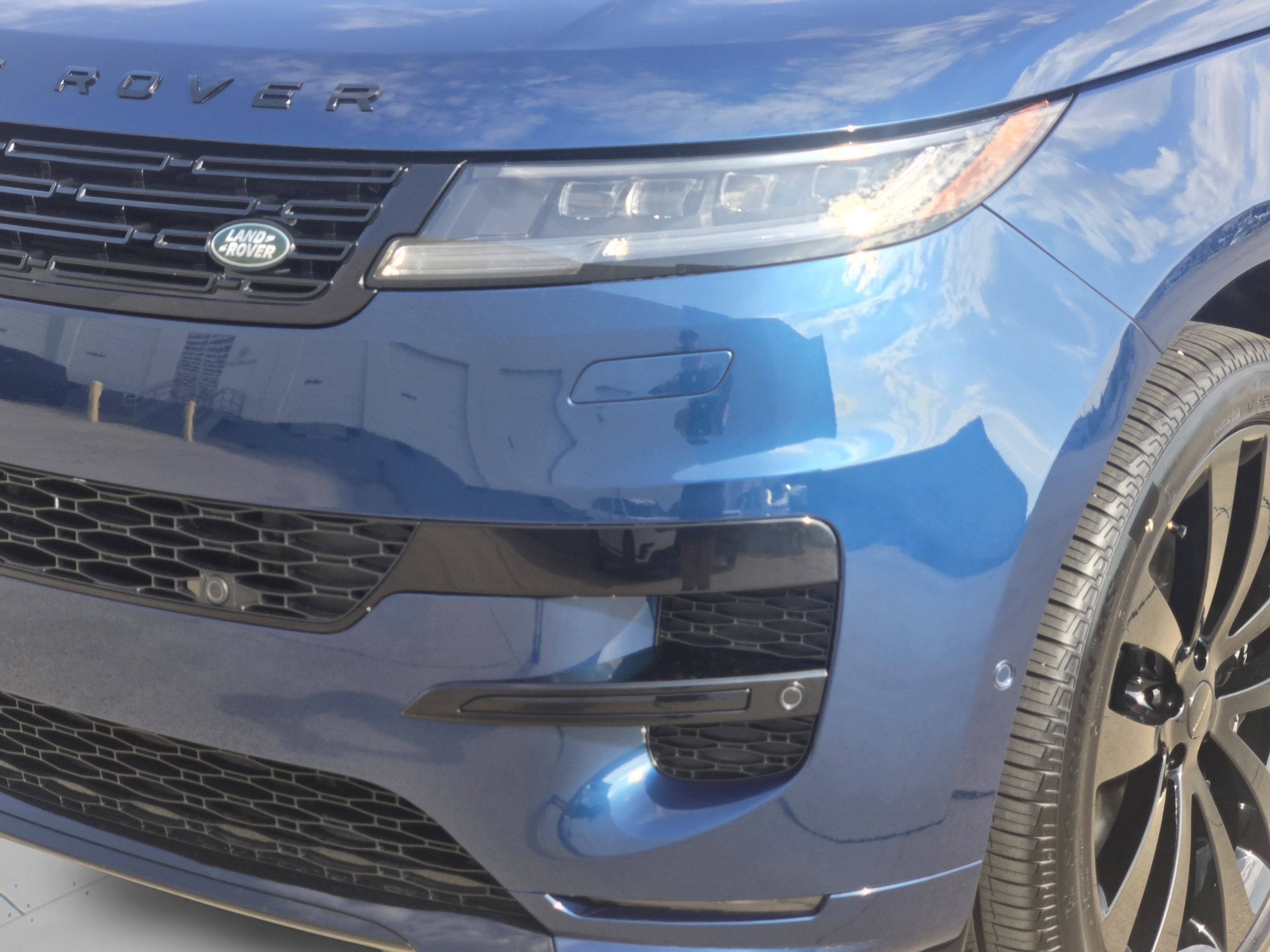 New 2026 Land Rover Range Rover Sport Autobiography AWD/4WD image 9