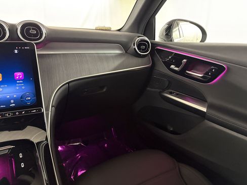 New 2026 Mercedes-Benz GLC 300 image 30