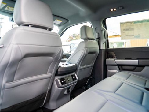 New 2025 Ford F150 Lightning Flash AWD/4WD image 32