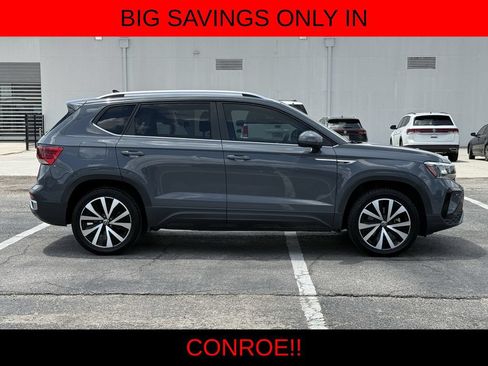 Used 2023 Volkswagen Taos SE FWD image 4
