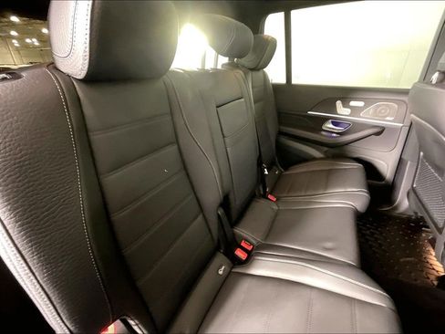 Used 2026 Mercedes-Benz GLS 450 4MATIC image 19