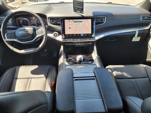 New 2026 Jeep Grand Wagoneer Limited AWD/4WD image 11