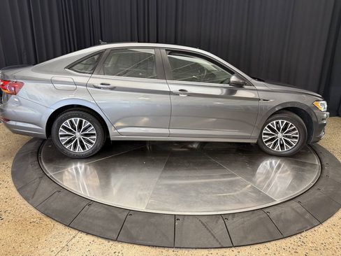 Used 2019 Volkswagen Jetta SEL FWD image 12