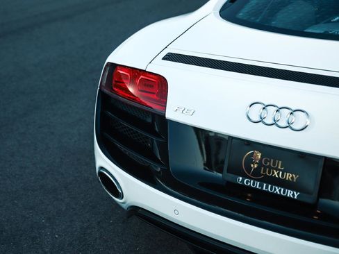 Used 2010 Audi R8 V10 image 29